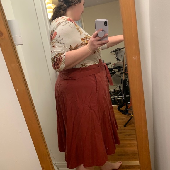 Burnt Orange Flowy Midi Skirt - Picture 2 of 5